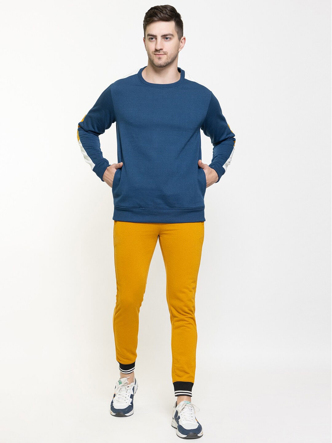 

Oakmans Men Mandarin Collar Solid Insert Pocket Pullover Sweatshirt, Navy blue