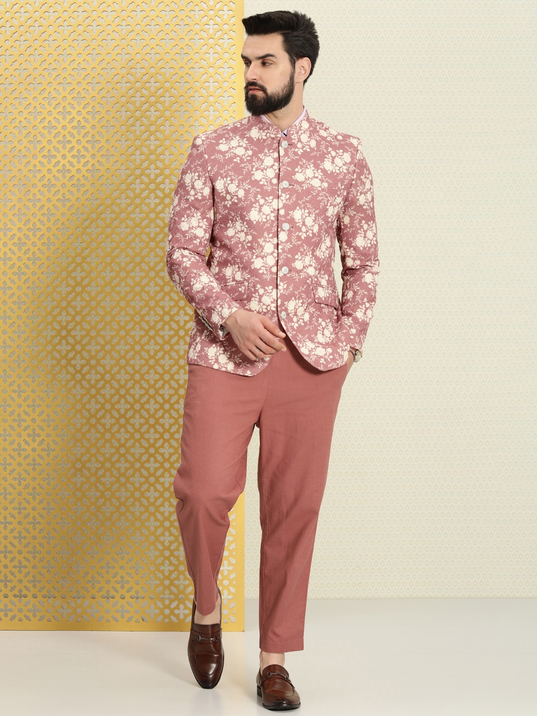 

House of Pataudi Floral Thread Work Bandhgala Jashn Blazer, Rose