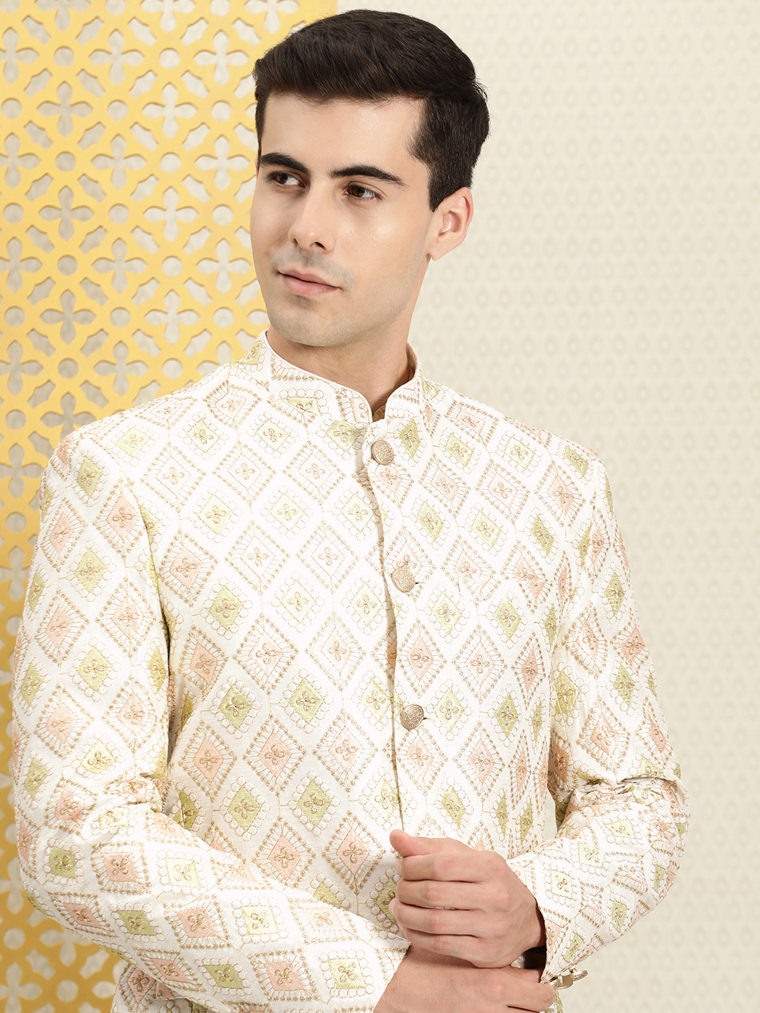 

House of Pataudi Jashn Mandarin Collar Textured Zari Work Woven Design Bandhgala Blazer, White