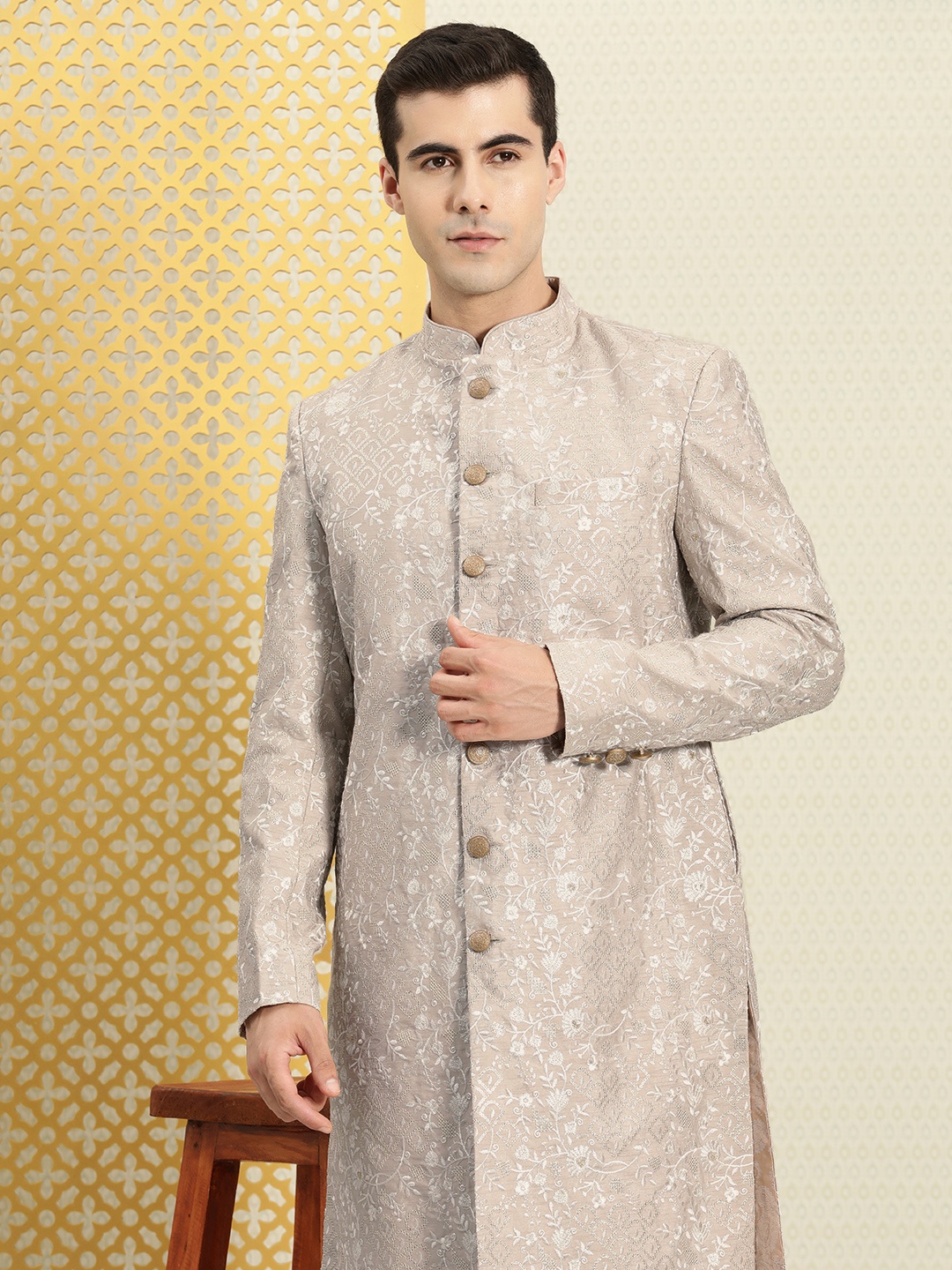 

House of Pataudi Men Jashn Thread Work Zari Detailed Sherwani, Grey