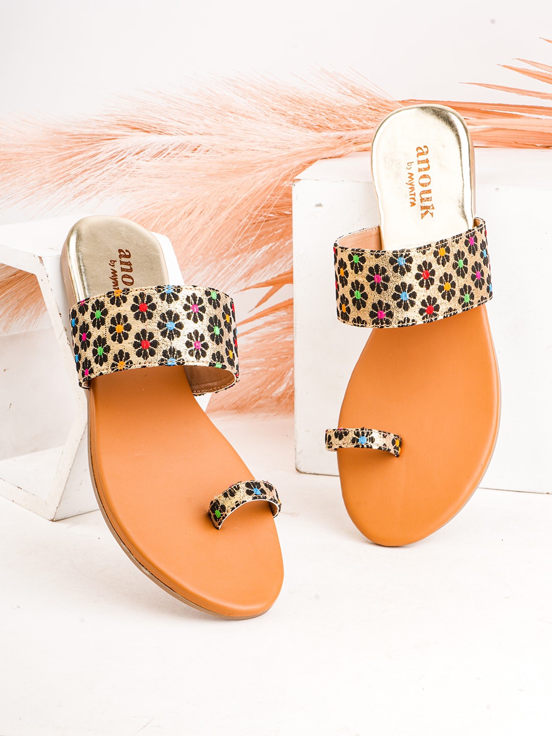 

Anouk Women Printed One Toe Flats, Tan