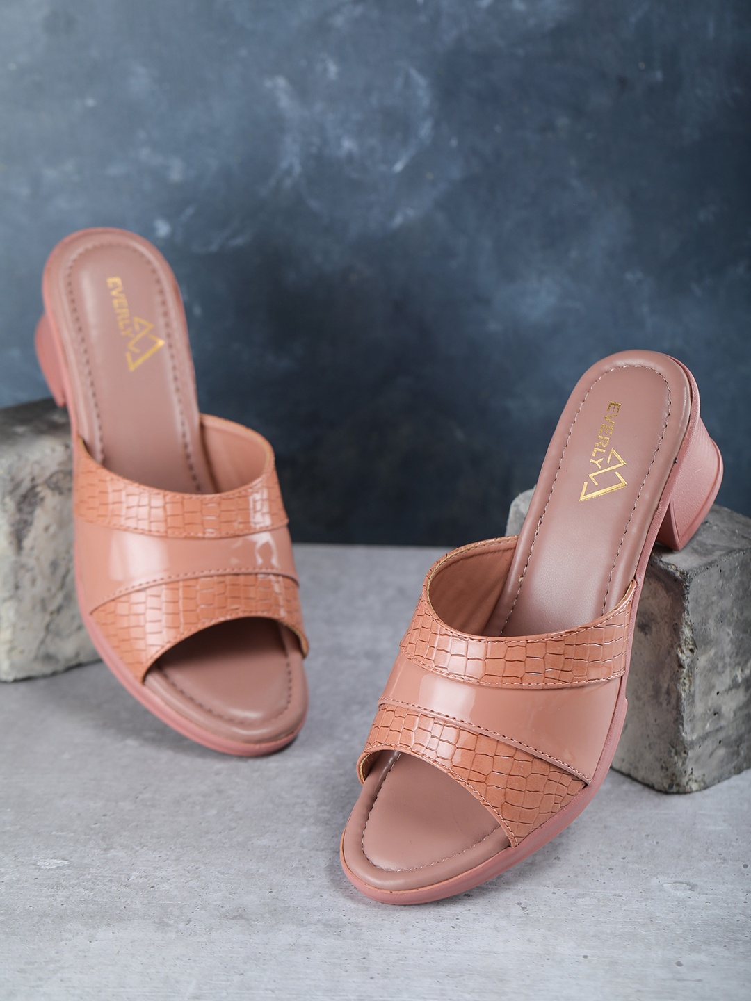 

EVERLY Open Back Textured Block Heels, Pink