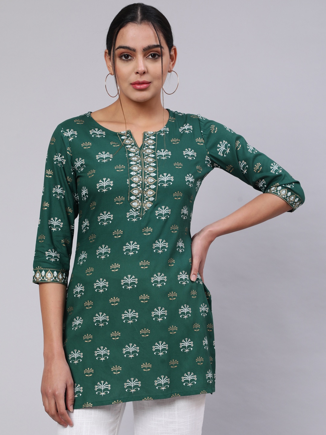 

Nayo Ethnic Motifs Printed Straight Tunic, Green