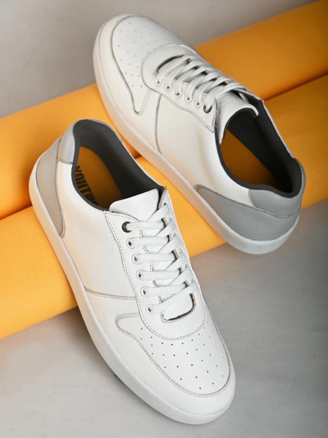 

HRX by Hrithik Roshan Men Perforated Sneakers, White