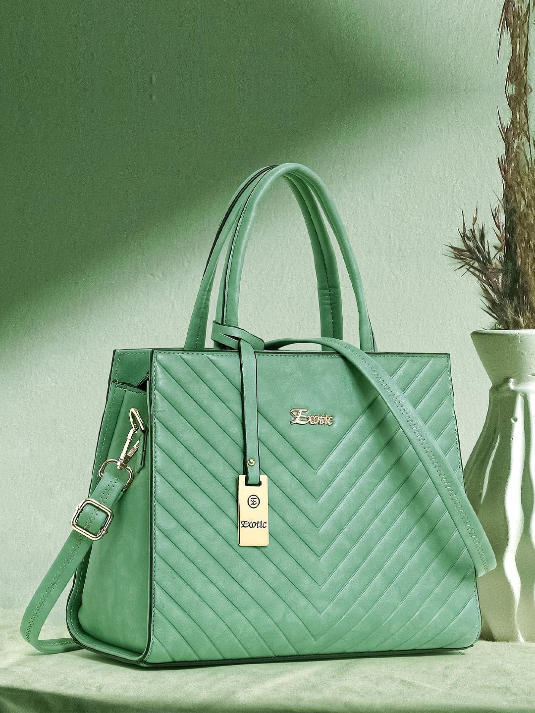 

Exotic Textured Structured Handheld Bag, Green
