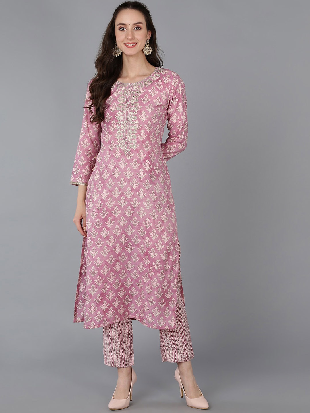 

AHIKA Floral Printed Flared Sleeves Kurta, Pink