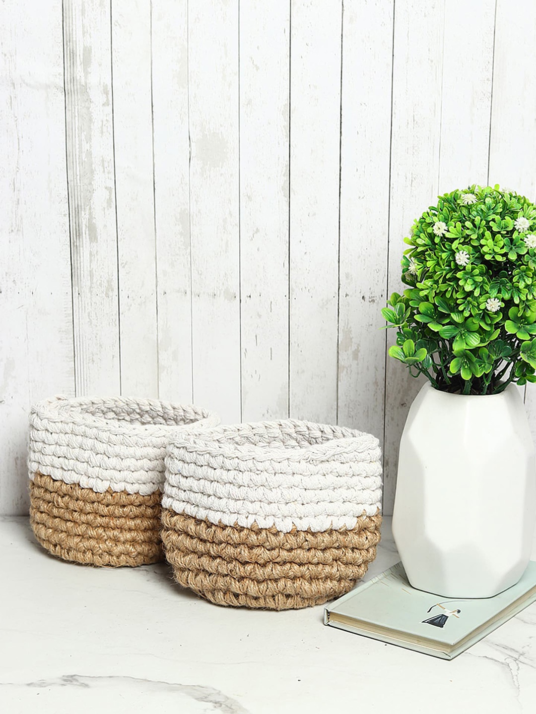 

HABERE INDIA White & Beige 2 Pcs Colorblocked Jute Crochet Storage Baskets