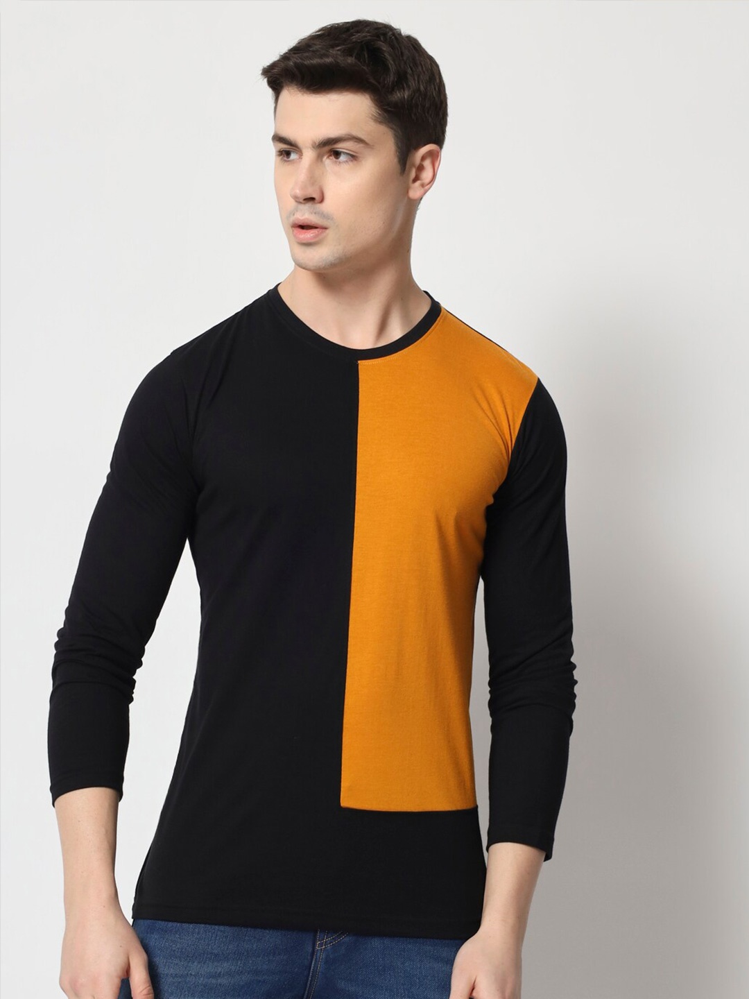 

THE EG STORE Men Colourblocked Round Neck Slim Fit Cotton T-shirt, Black