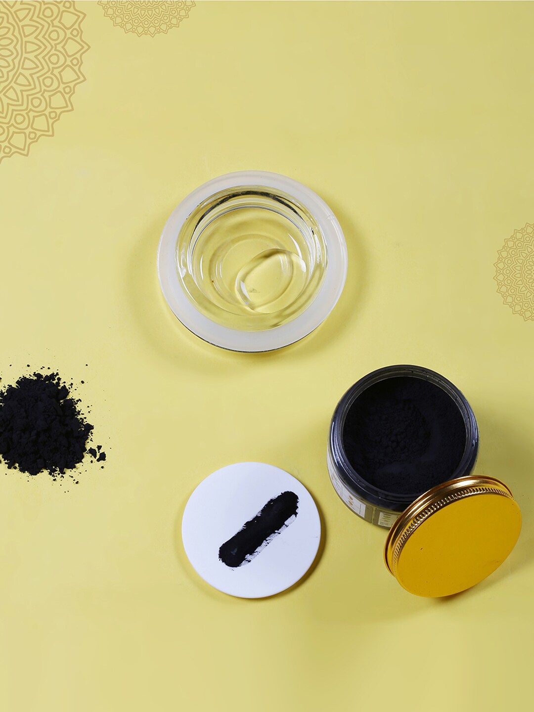 

Two & A Bud Set Of 2 Activated Charcoal & Multani Mitti Powder, Beige