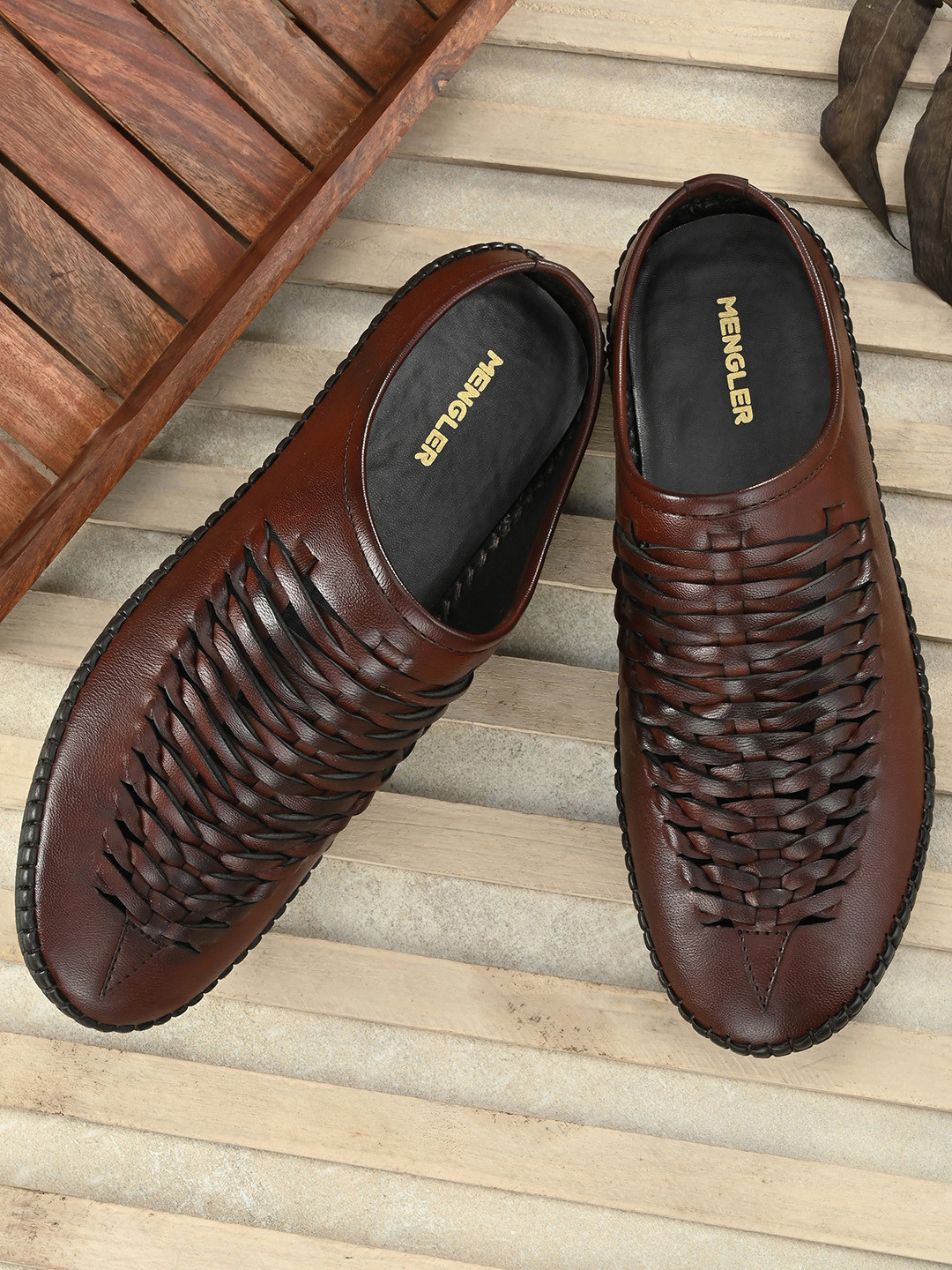 

MENGLER Men Slip-On Laser-Cuts Mojaris, Brown