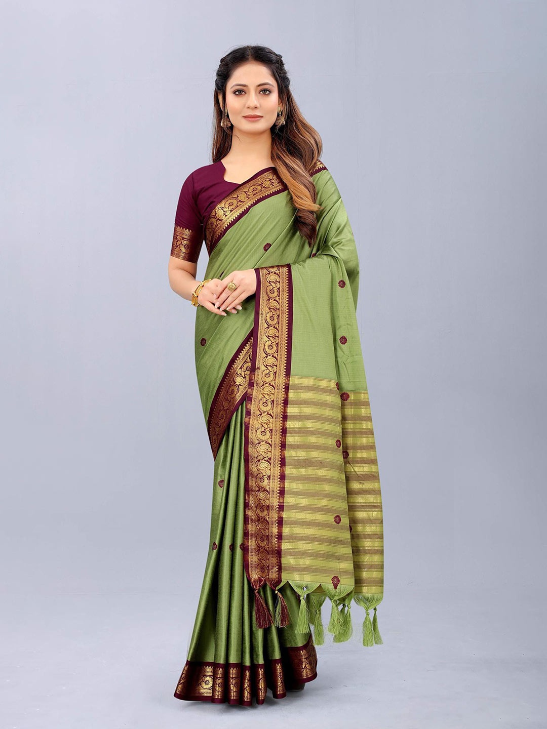 

Paramparik Textile Ethnic Motifs Zari Pure Silk Dharmavaram Saree, Green