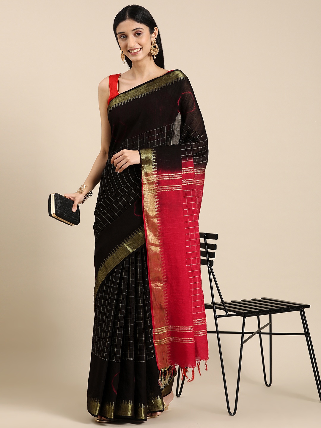

Mitera Checked Zari Linen Blend Mangalagiri Saree, Black
