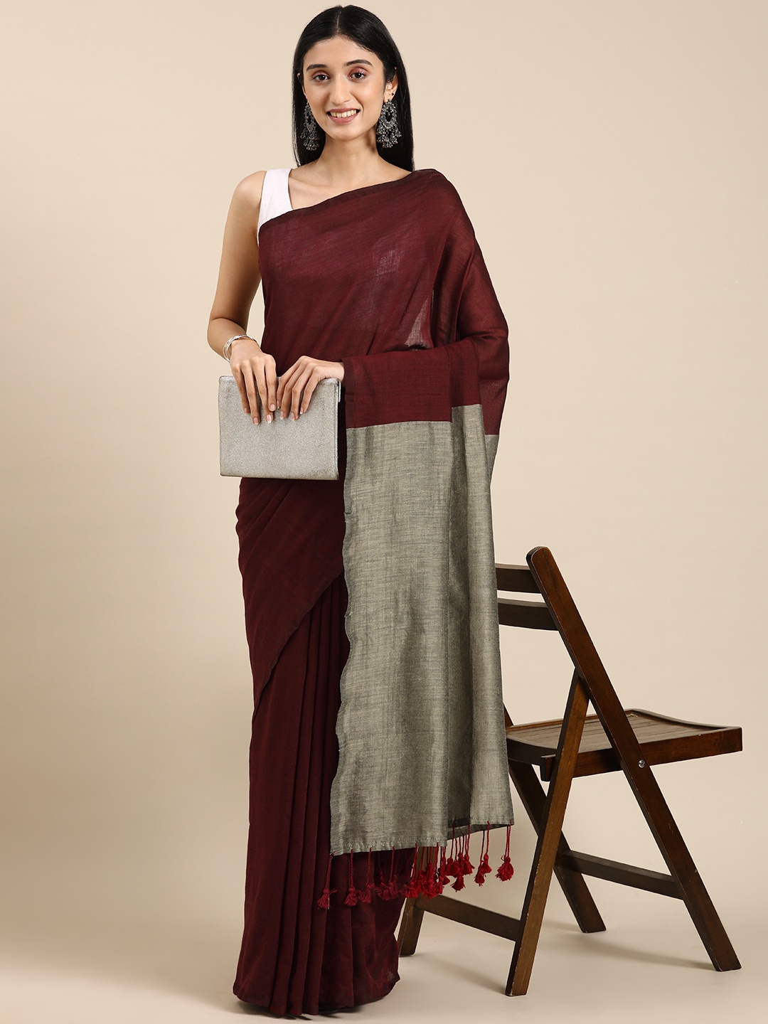 

Mitera Colourblocked Khadi Saree, Maroon