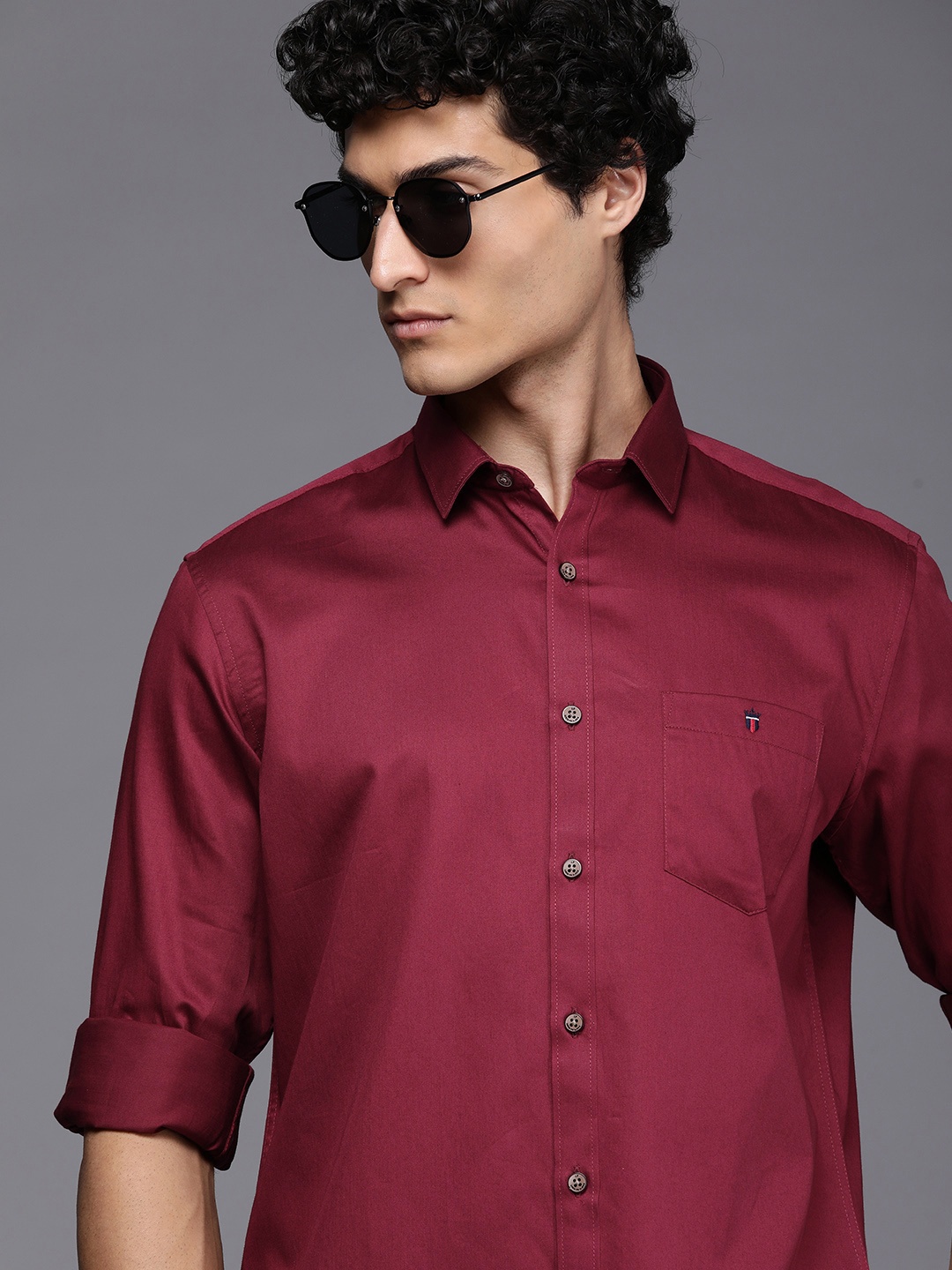 

Louis Philippe Jeans Men Slim Fit Pure Cotton Casual Shirt, Maroon