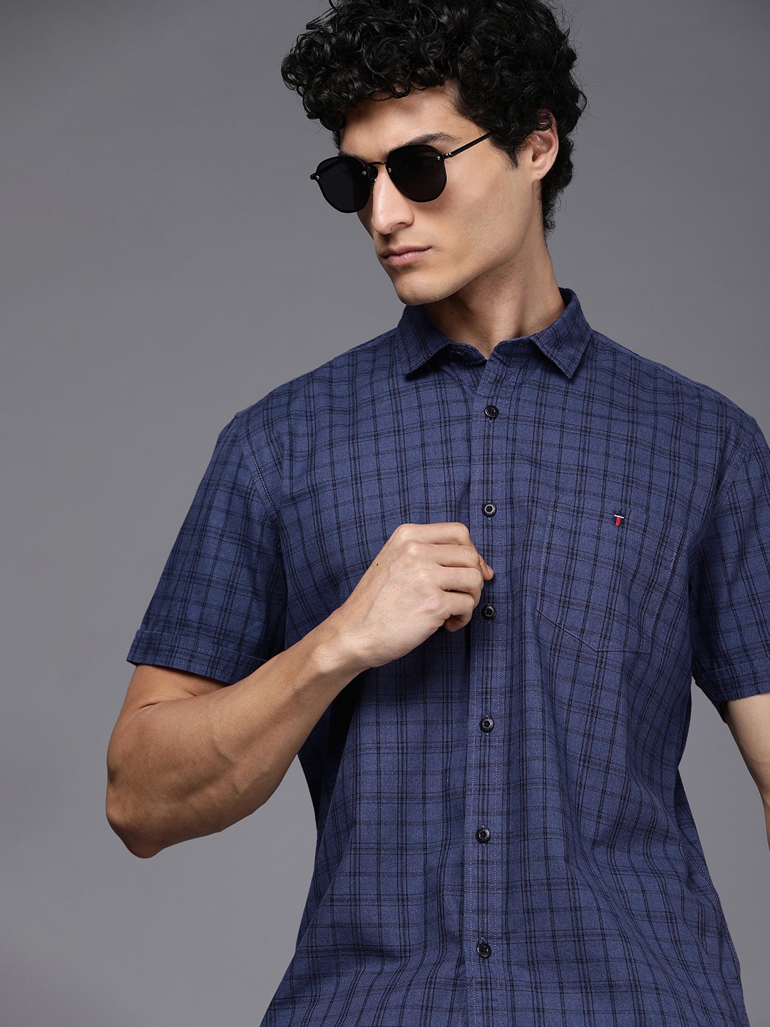 

Louis Philippe Jeans Men Pure Cotton Slim Fit Tartan Checks Casual Shirt, Blue