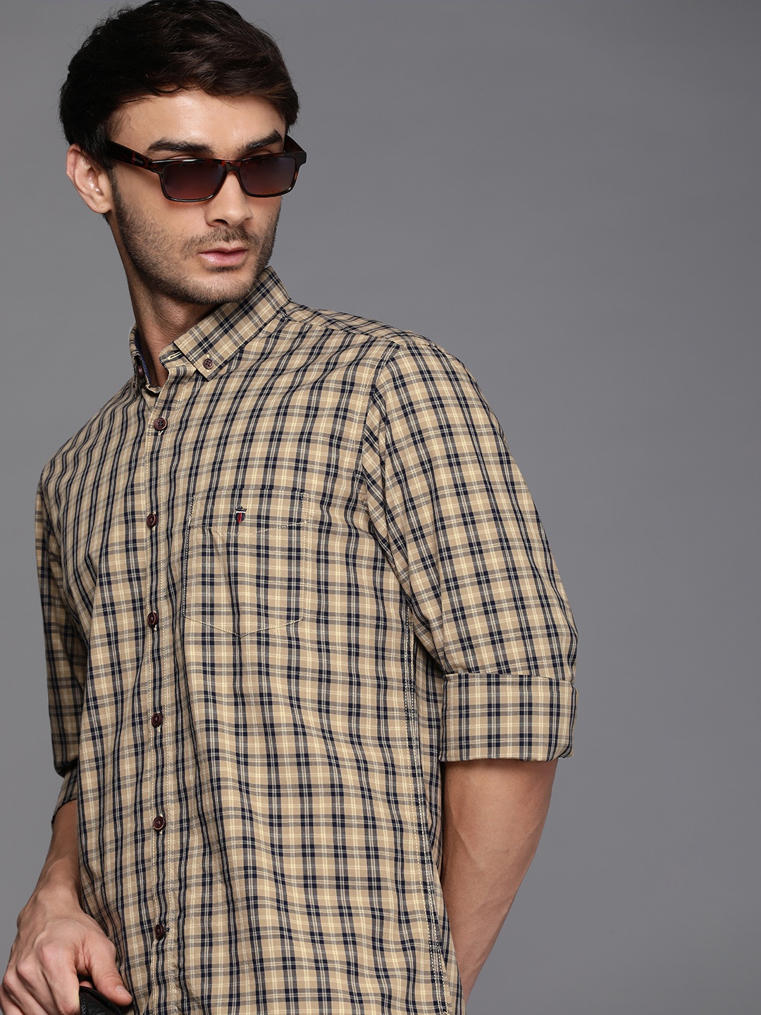 

Louis Philippe Sport Men Slim Fit Pure Cotton Checked Casual Shirt, Brown