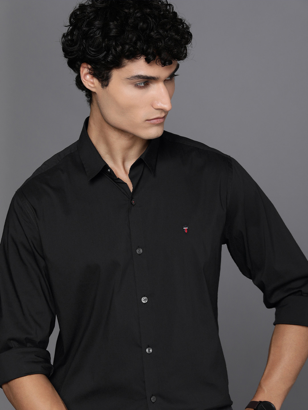 

Louis Philippe Sport Men Solid Slim Fit Casual Shirt, Black