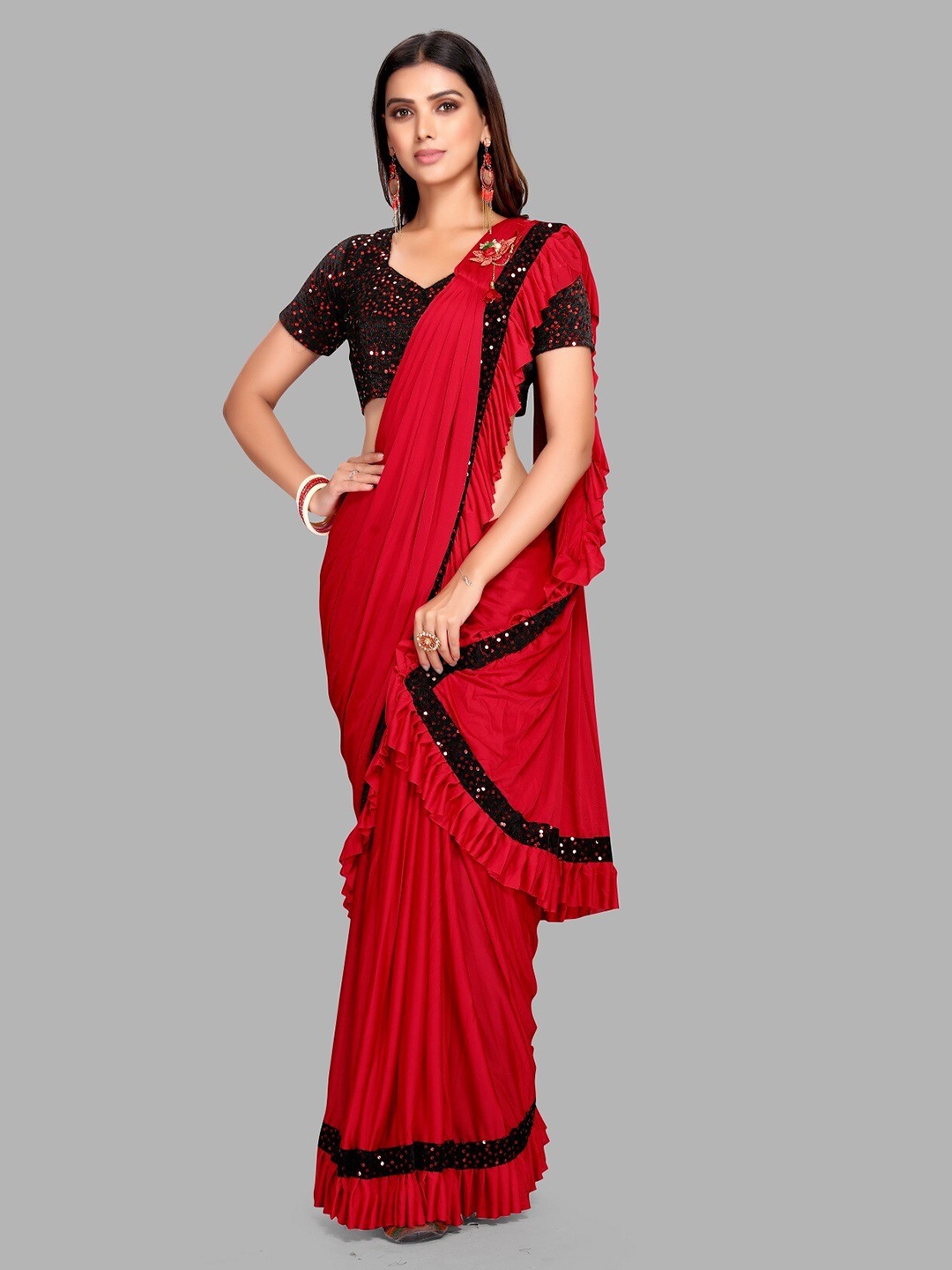 

Ethnic Yard Sequinned Ready to Wear Saree, Red