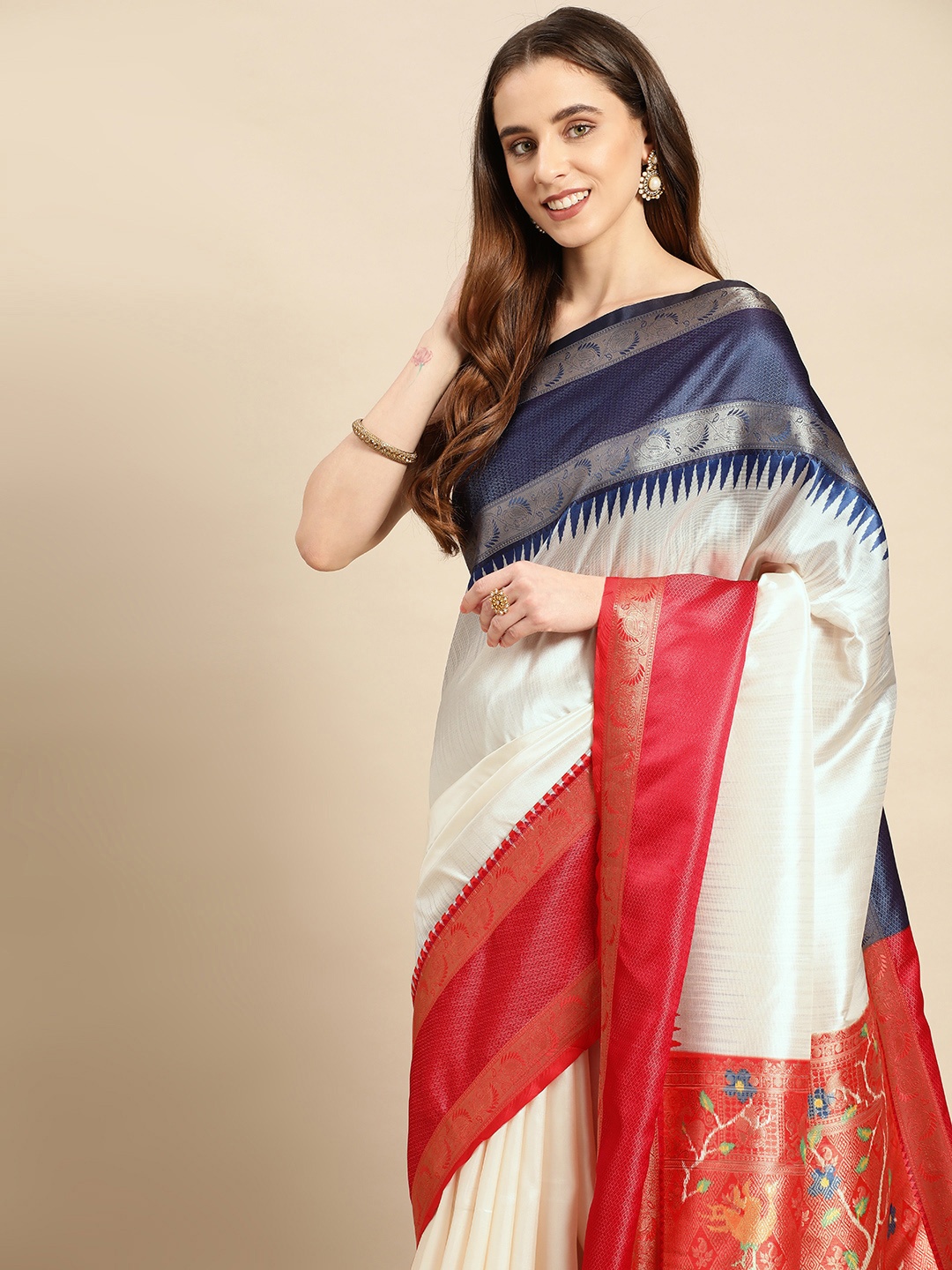 

VASTRANAND Woven Design Zari Banarasi Saree, White