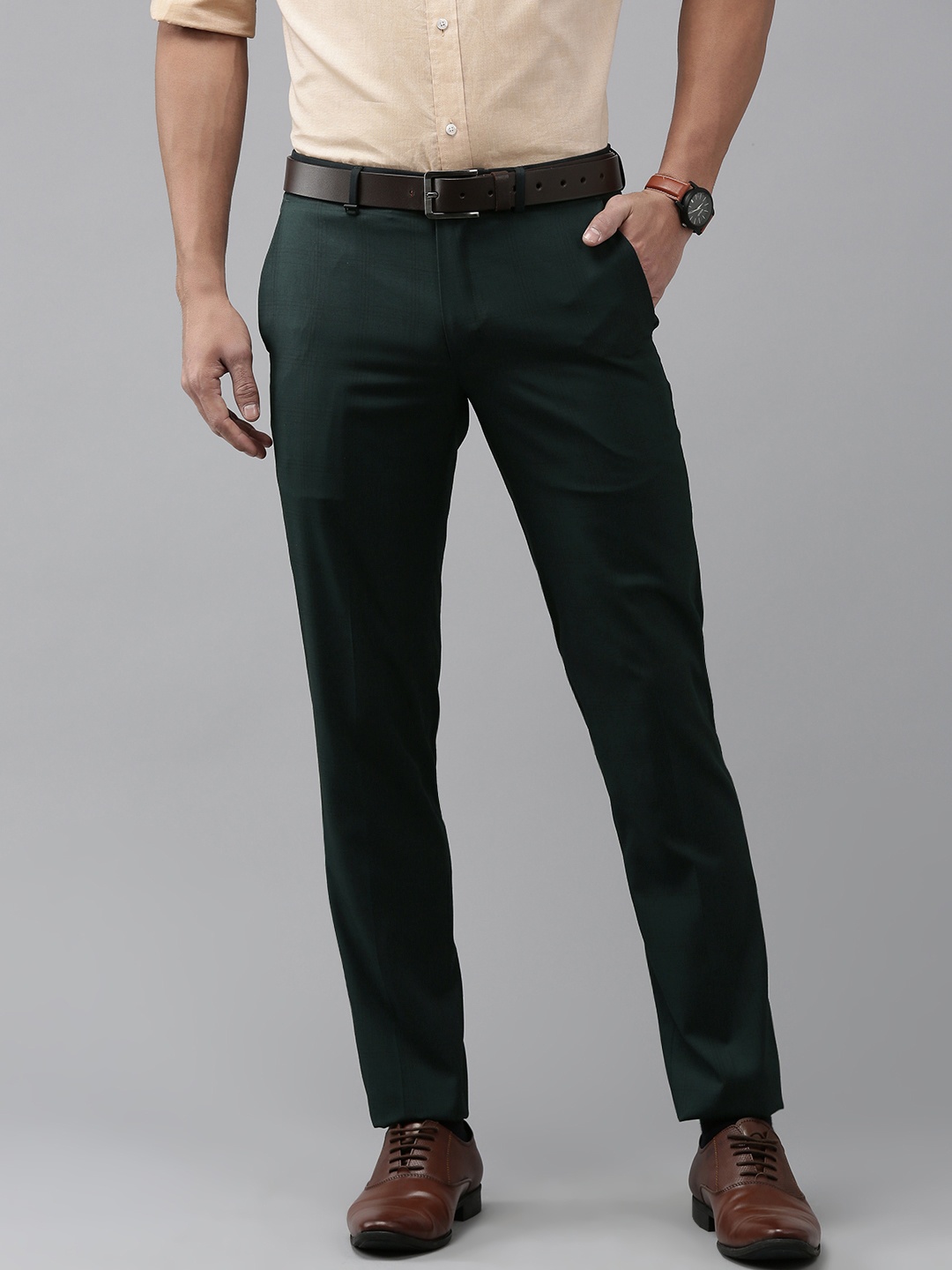 

Van Heusen Men Checked Slim Fit Trousers, Green