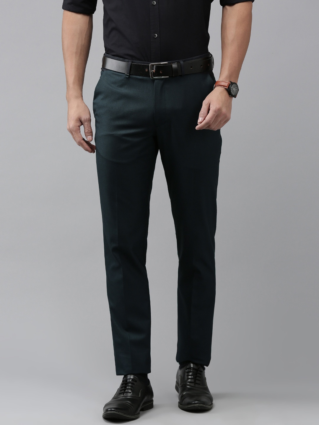 

Van Heusen Men Checked Slim Fit Trousers, Blue