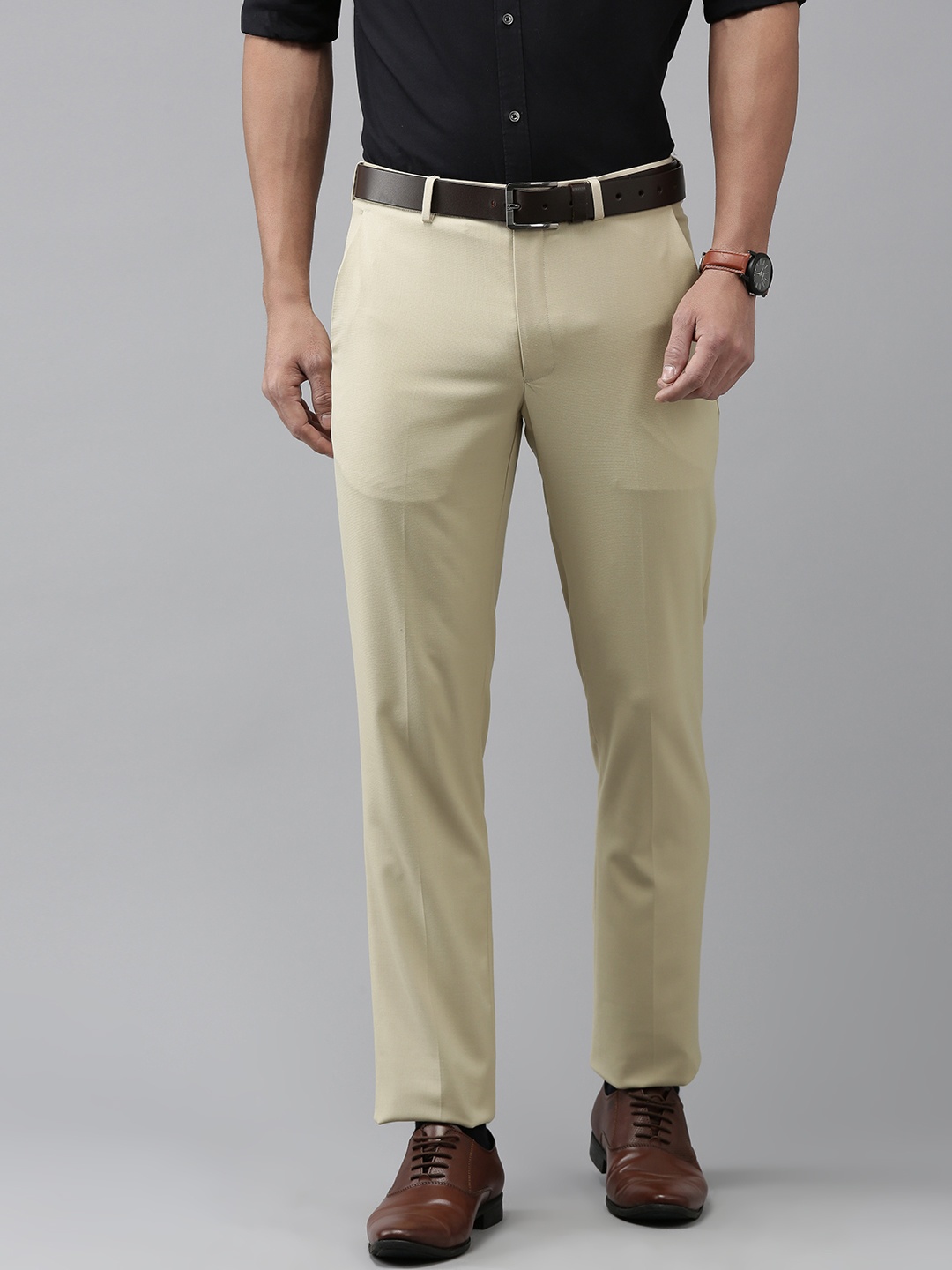 

Van Heusen Men Slim Fit Trousers, Beige