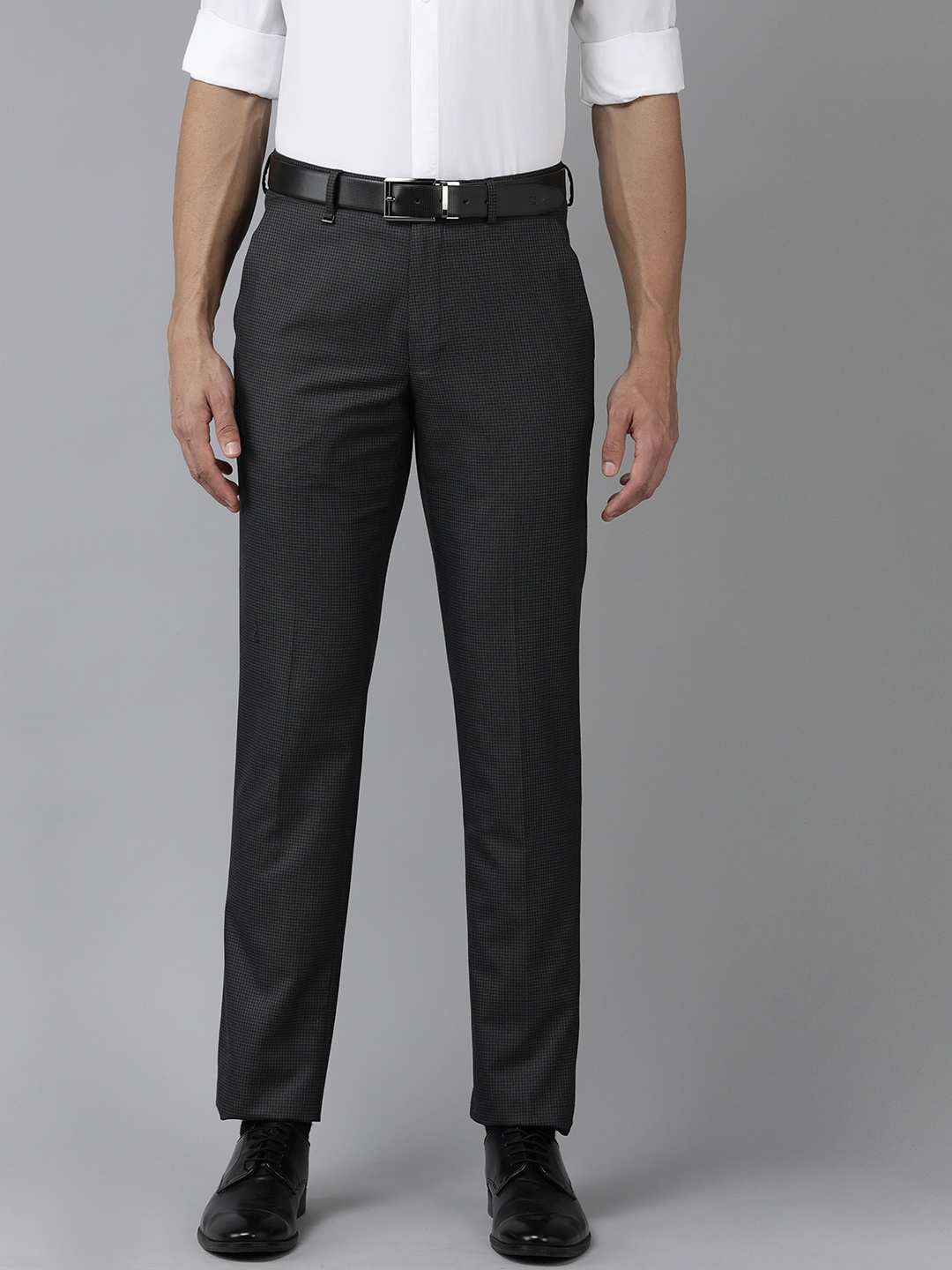 

Van Heusen Men Checked Slim Fit Formal Trousers, Black