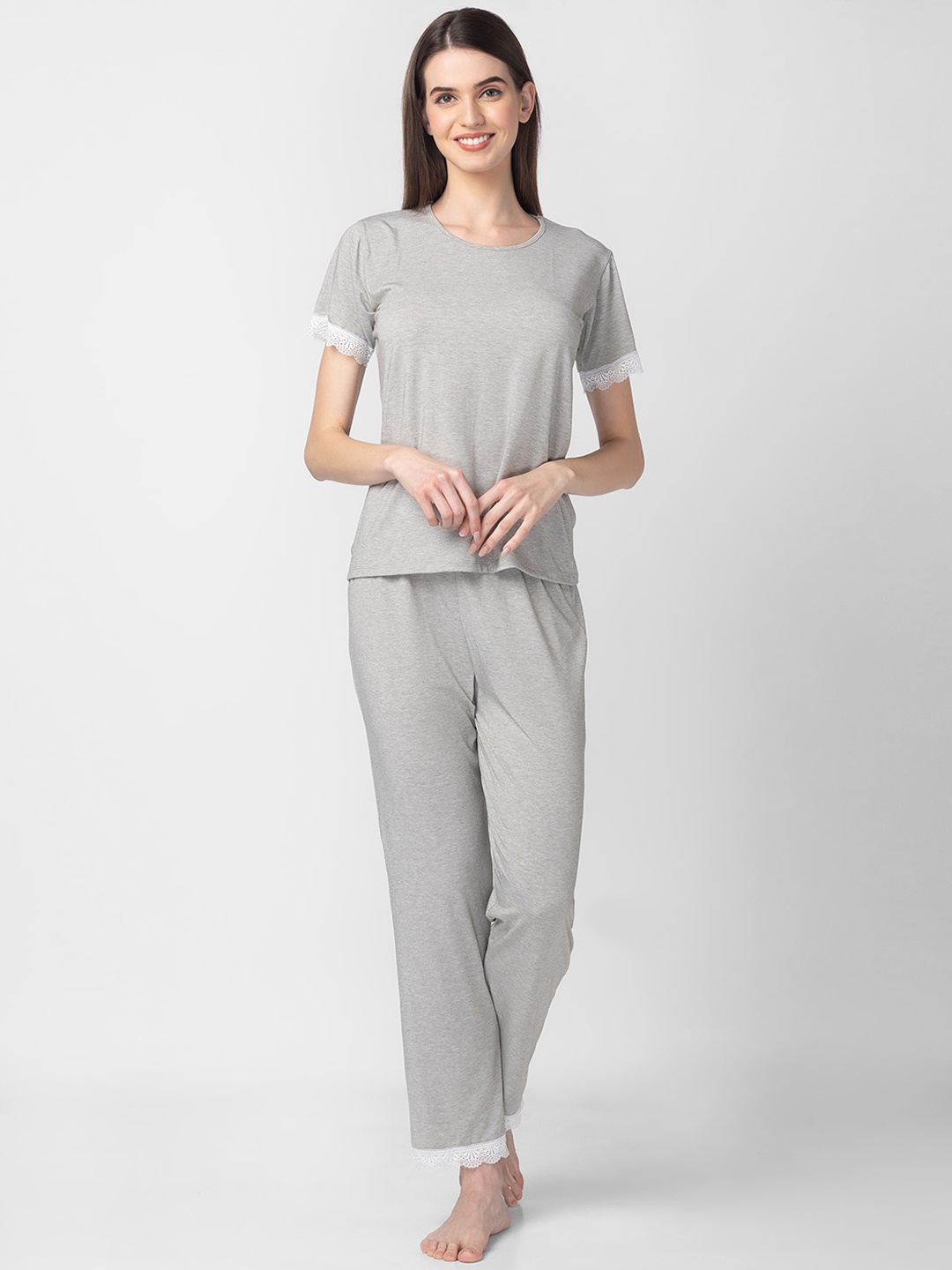 

Candyskin Women Round Neck Night suit, Grey
