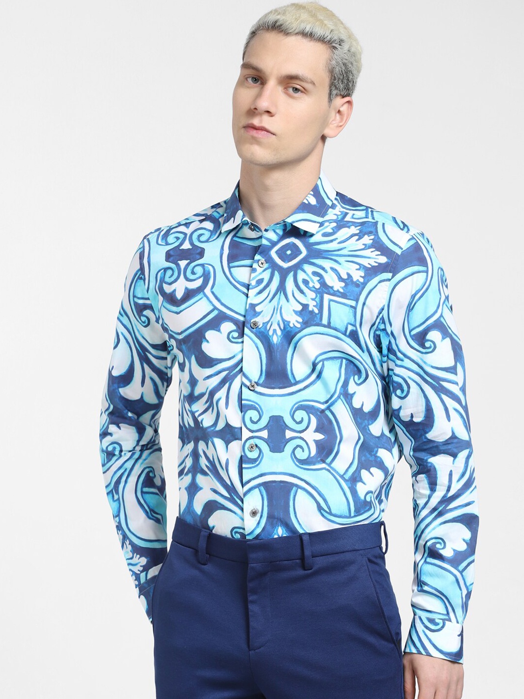 

Jack & Jones Men Cotton Slim Fit Floral Printed Formal Shirt, Blue