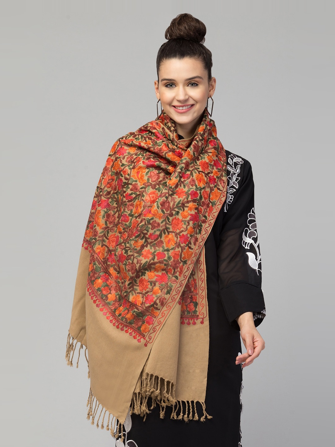 

Tweedle Women Kashmiri Aari Embroidered Shawl, Beige