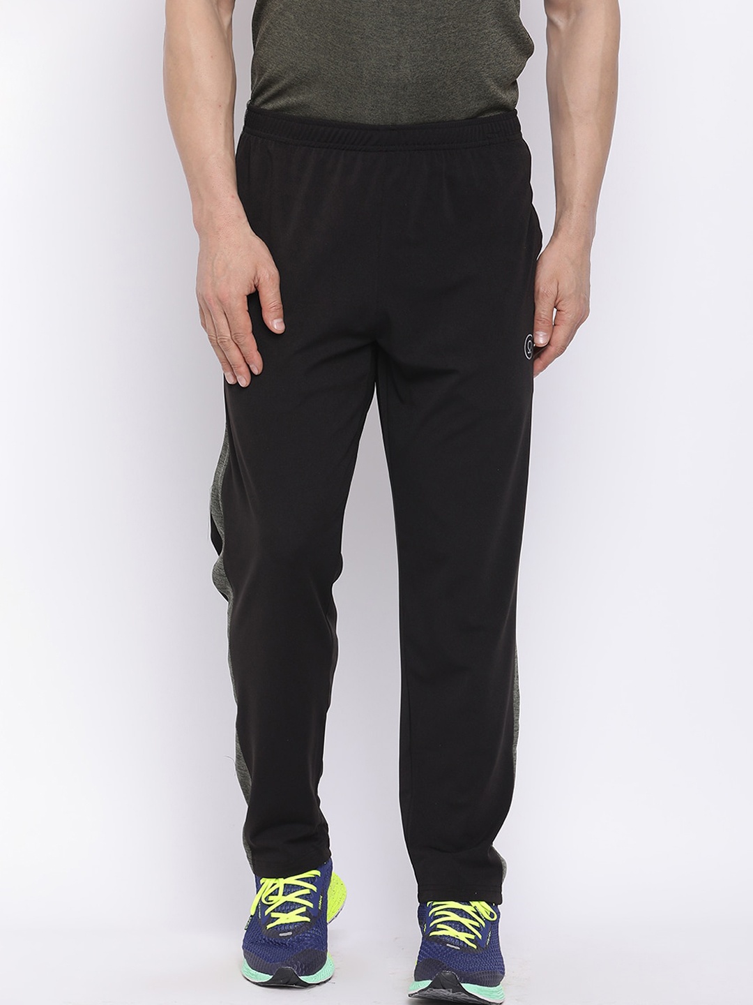 

CHKOKKO Men Striped Track Pant, Black