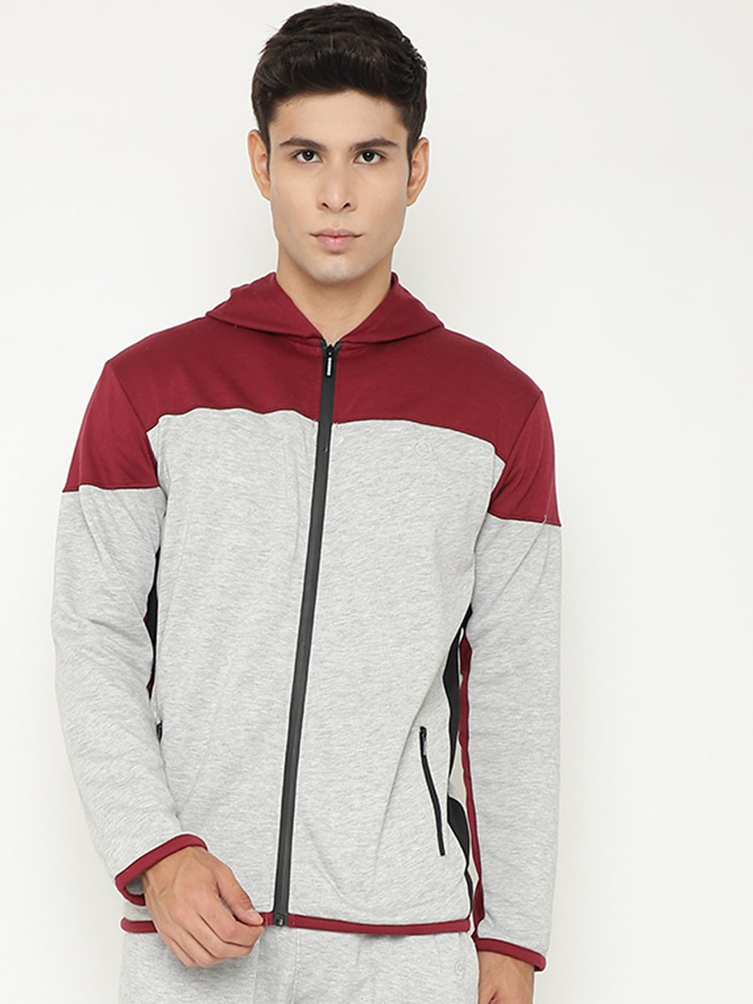

CHKOKKO Men Colourblocked Open Front Fleece Jacket, Grey