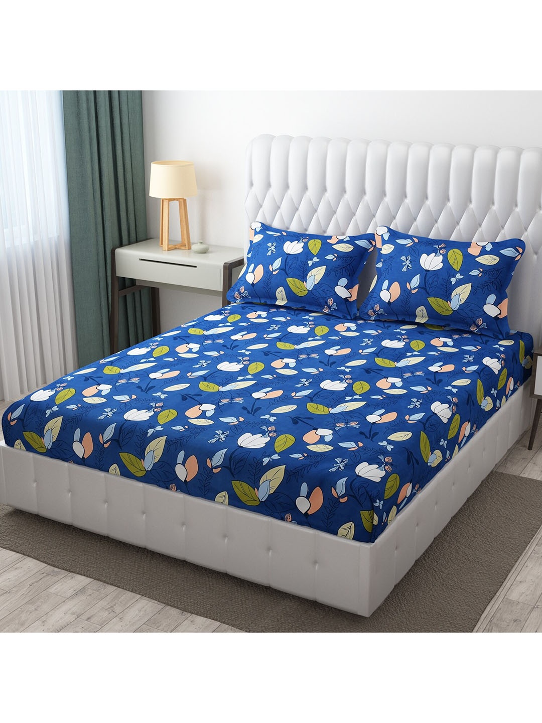

Bajo's Blue & Green Floral Printed 250 TC King Cotton Bedsheet with 2 Pillow Covers