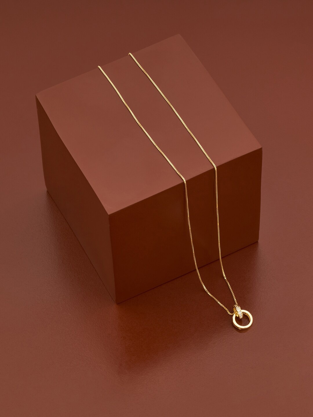 

Kushal's Fashion Jewellery Gold-Plated Chain