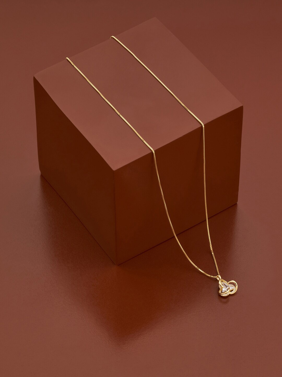 

Kushal's Fashion Jewellery Gold-Toned & White Silver Gold-Plated Necklace
