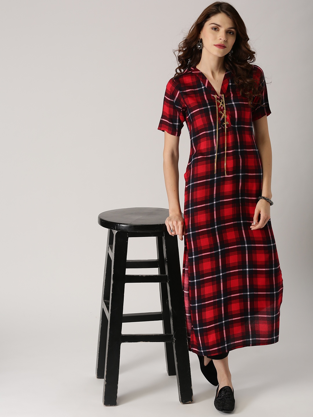 

Libas Women Red & Navy Checked Straight Kurta
