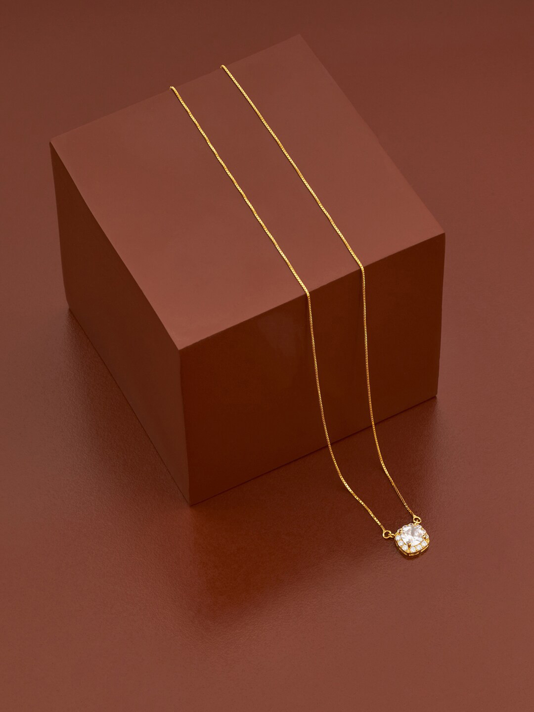 

Kushal's Fashion Jewellery Gold-Plated Chain