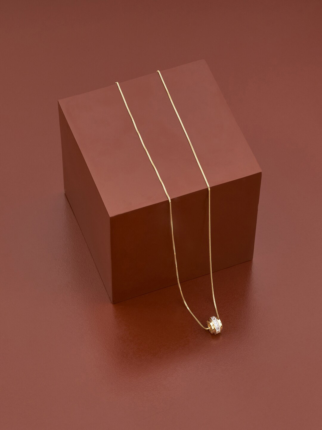 

Kushal's Fashion Jewellery Gold-Plated Chain