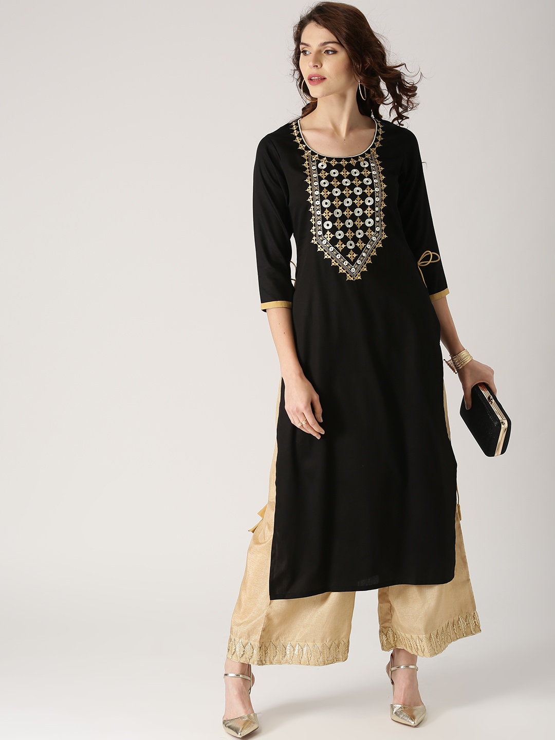 

Libas Women Black Solid Straight Kurta