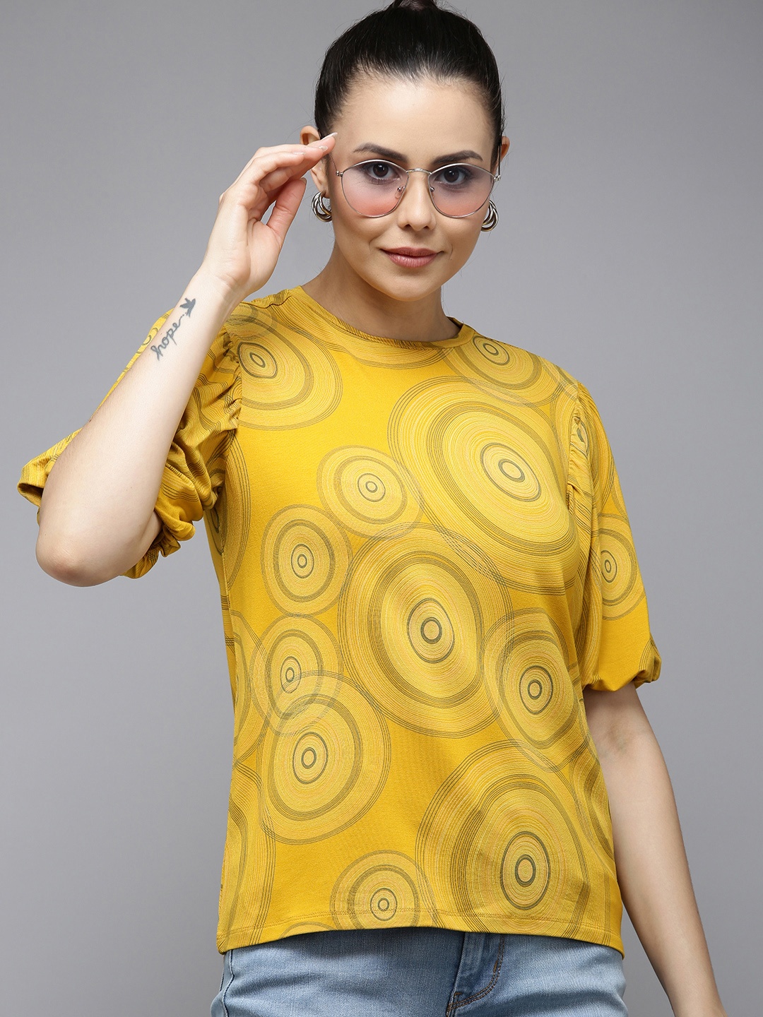 

Van Heusen Woman Geometric Printed T-shirt, Mustard