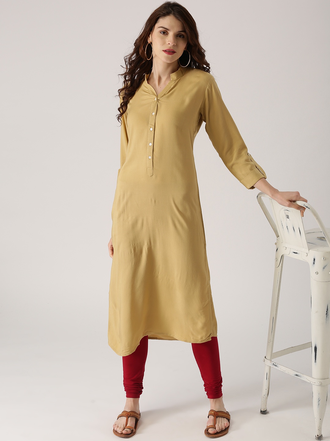 

Libas Women Beige Solid Straight Kurta