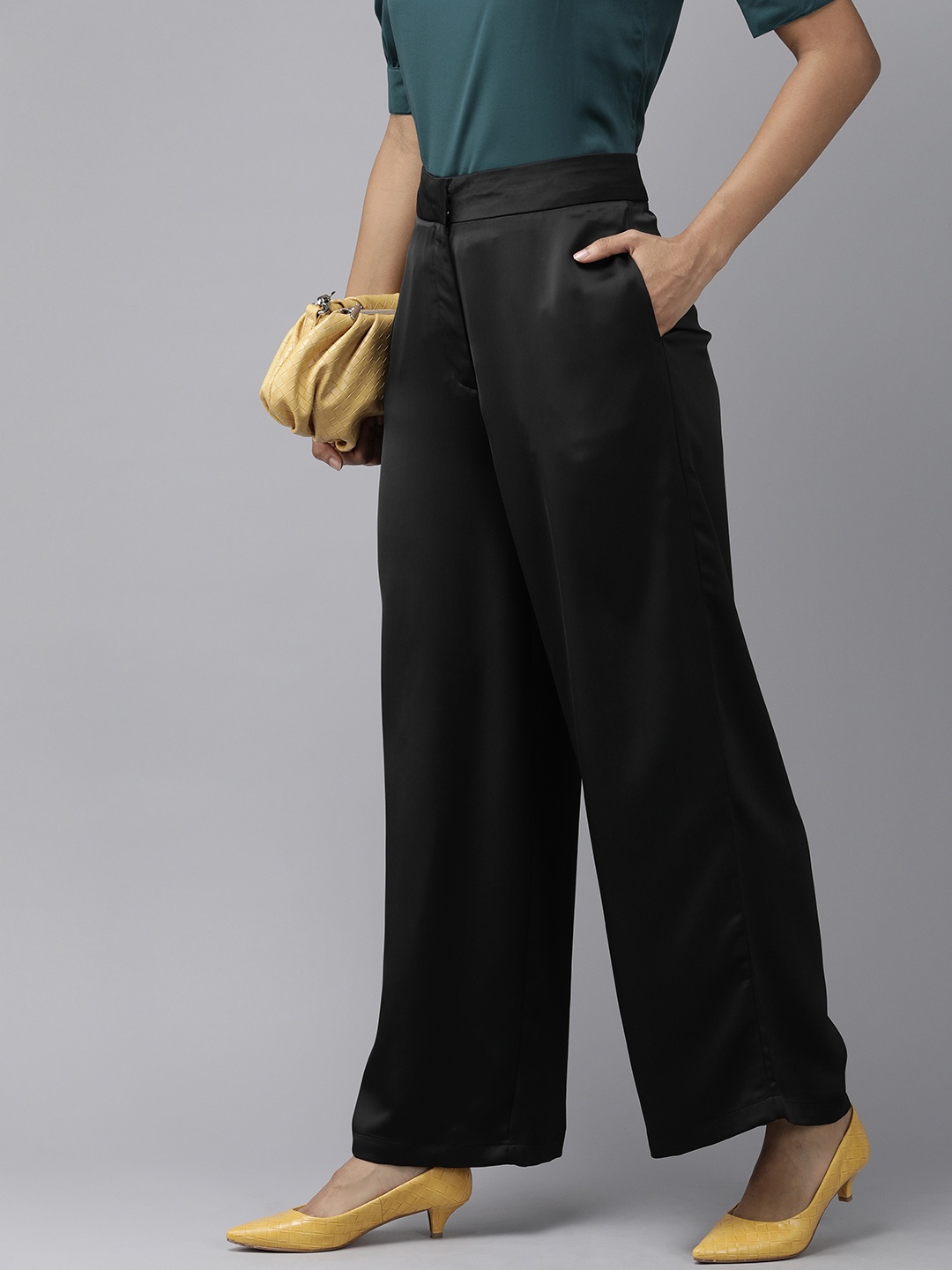 

Van Heusen Woman Women Mid Rise Culottes Trousers, Black