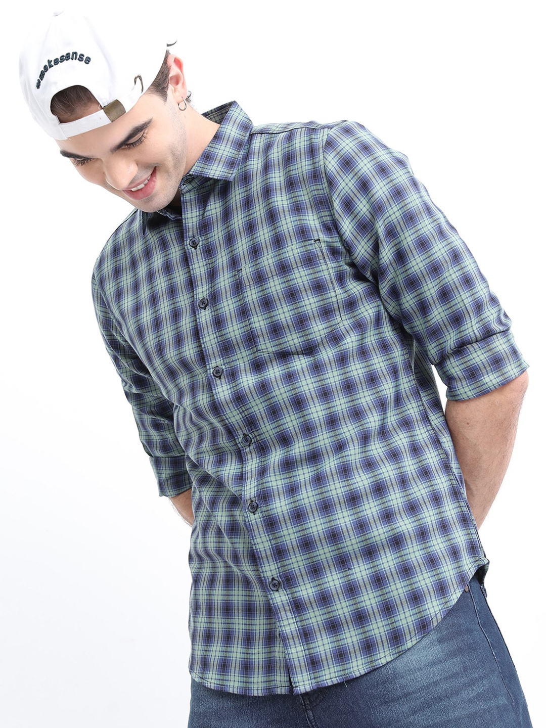 

HIGHLANDER Men Checked Casual Slim Fit Shirt, Green