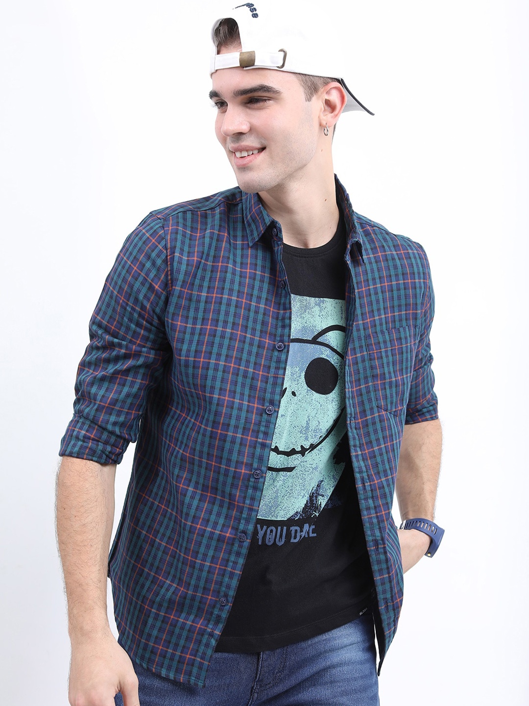 

HIGHLANDER Men Checked Casual Slim Fit Shirt, Navy blue
