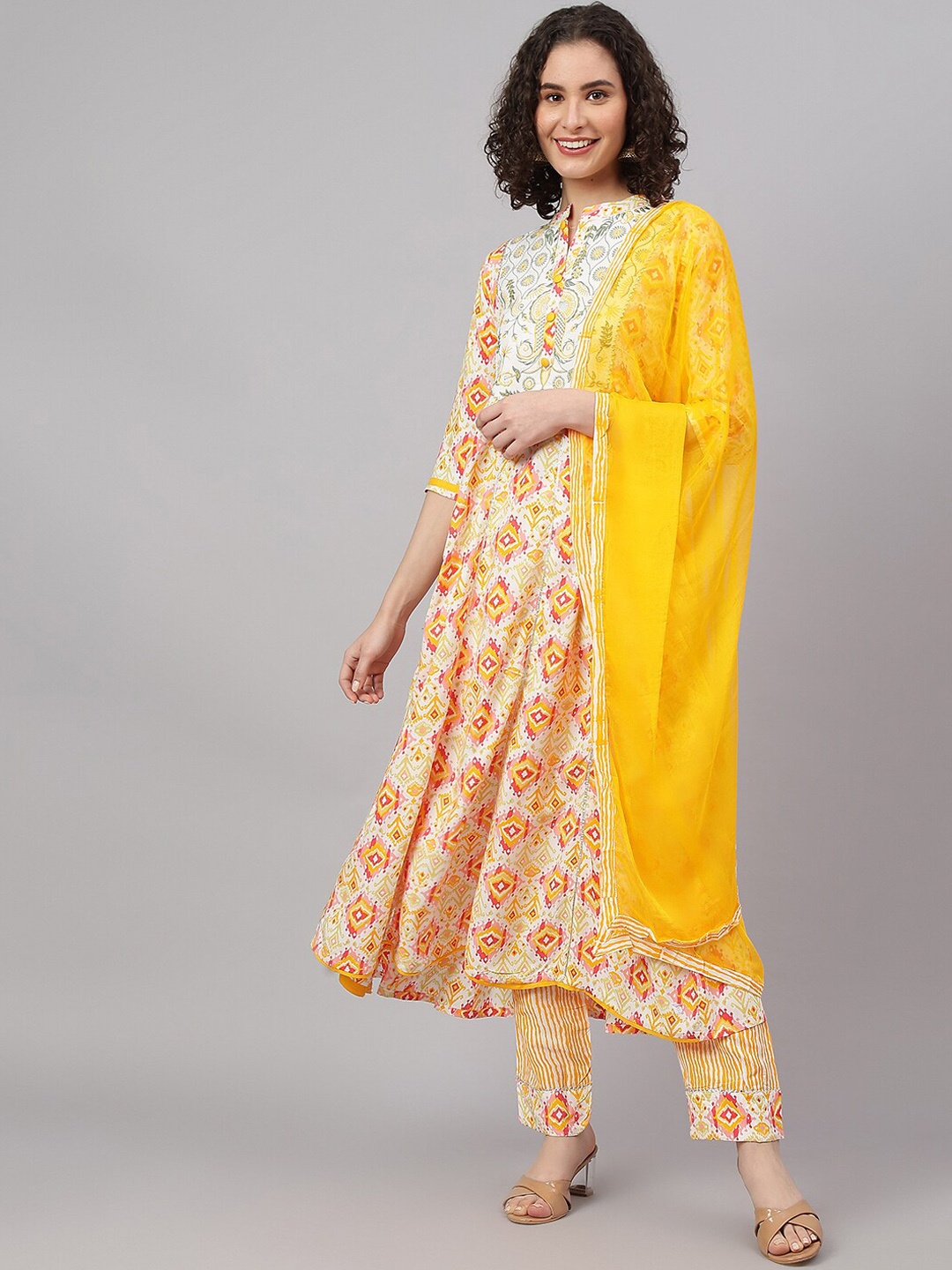 

KALINI Women Ethnic Motifs Printed Kurta with Trousers & With Dupatta, Orange