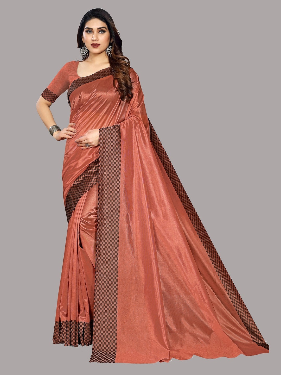 

Fashion Basket Checked Border Saree, Peach