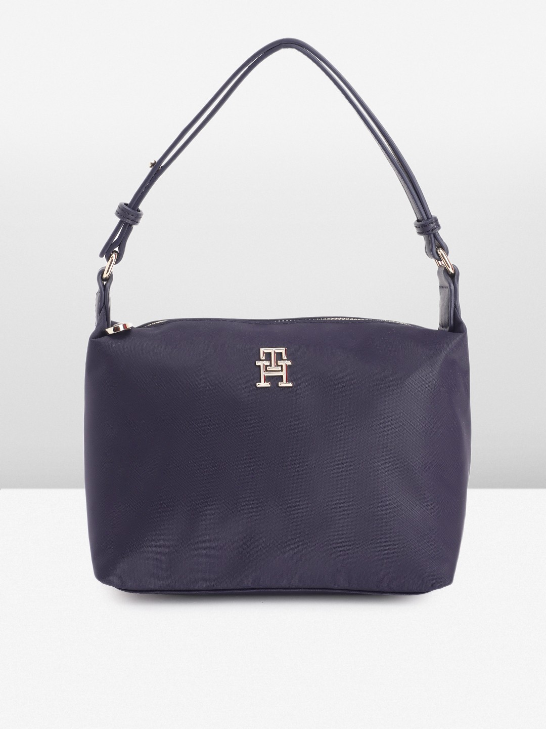 

Tommy Hilfiger Solid Hobo Bag, Navy blue