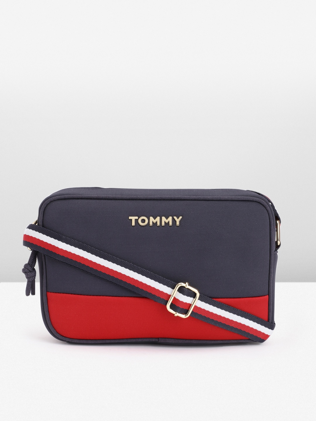 

Tommy Hilfiger Colourblocked Sling Bag, Navy blue