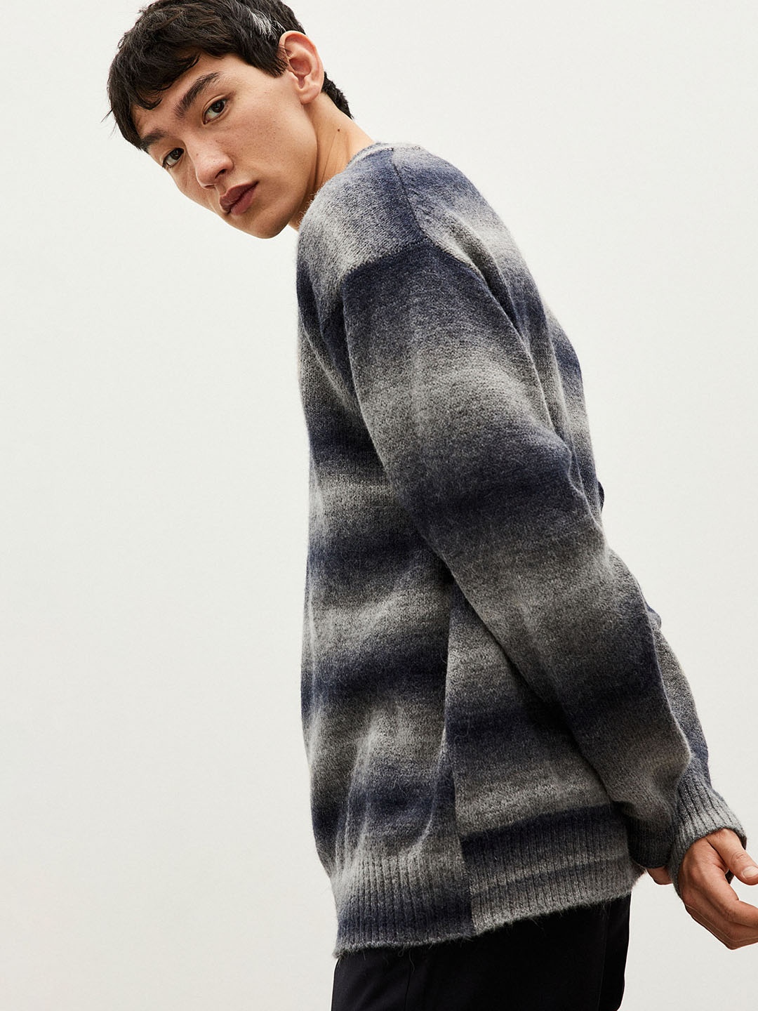 

H&M Men Relaxed Fit Jumper, Black