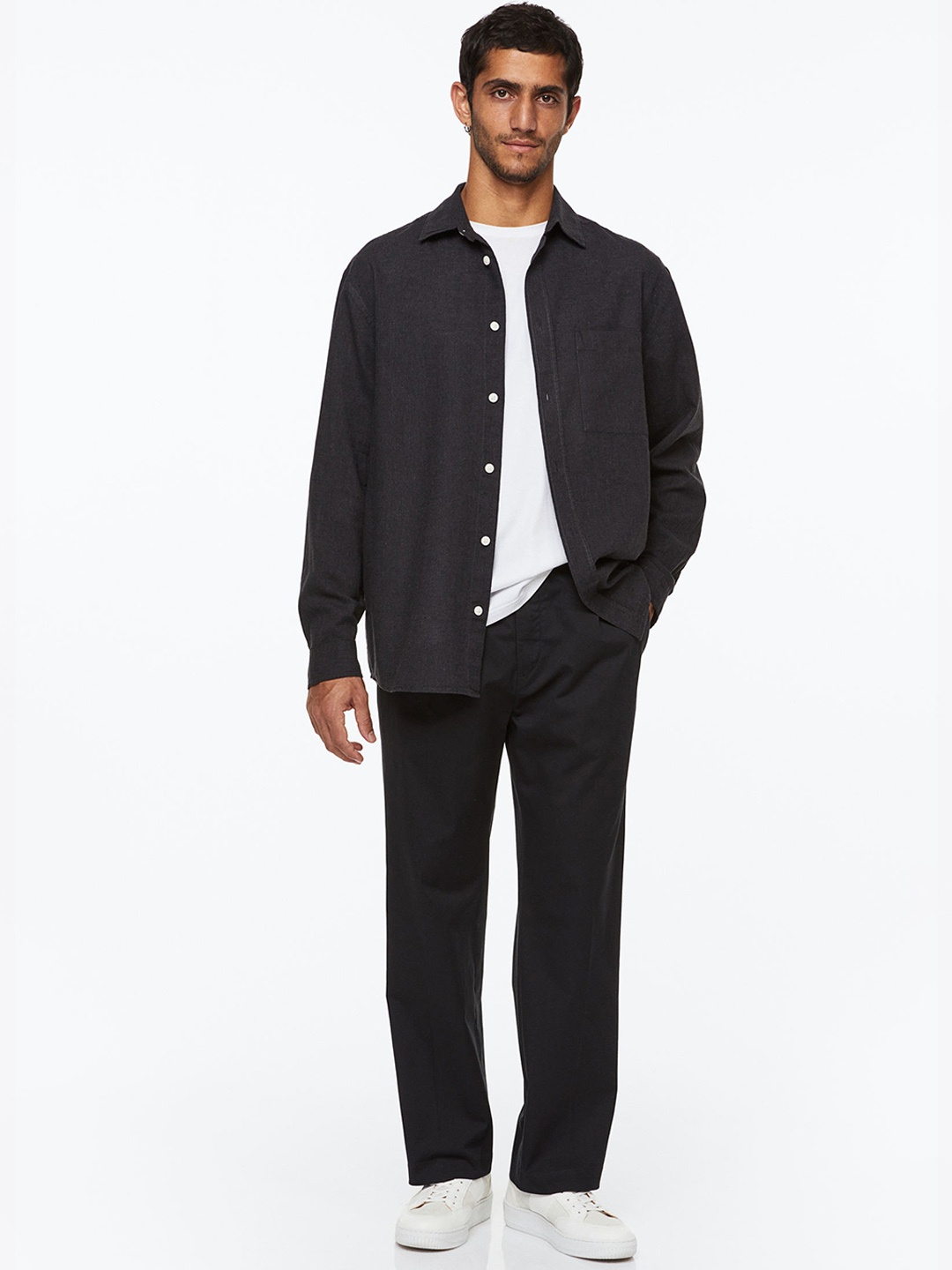 

H&M Men Regular Fit Dressy Joggers, Black
